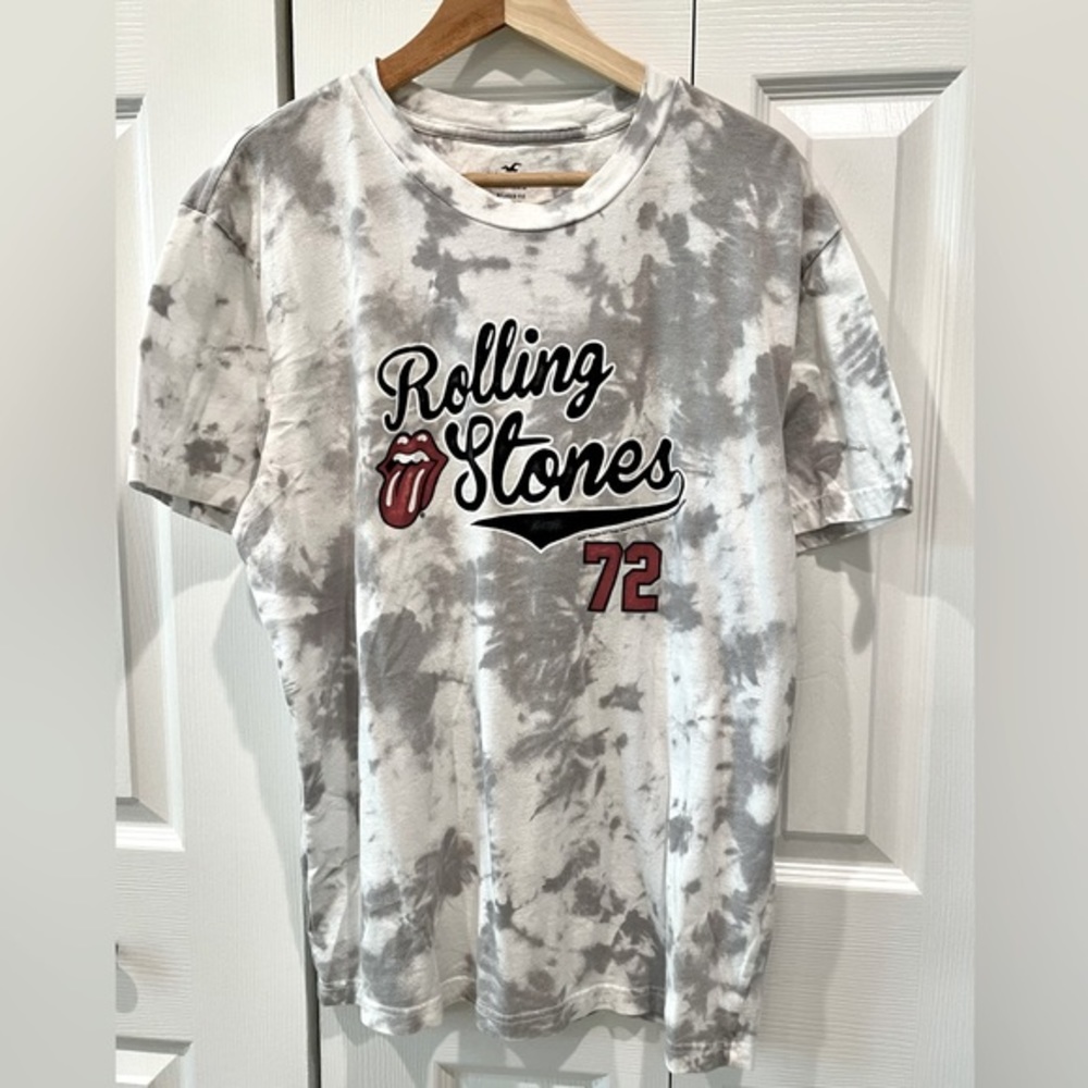 Hollister Rolling Stones T-shirt- Medium Relaxed Fit